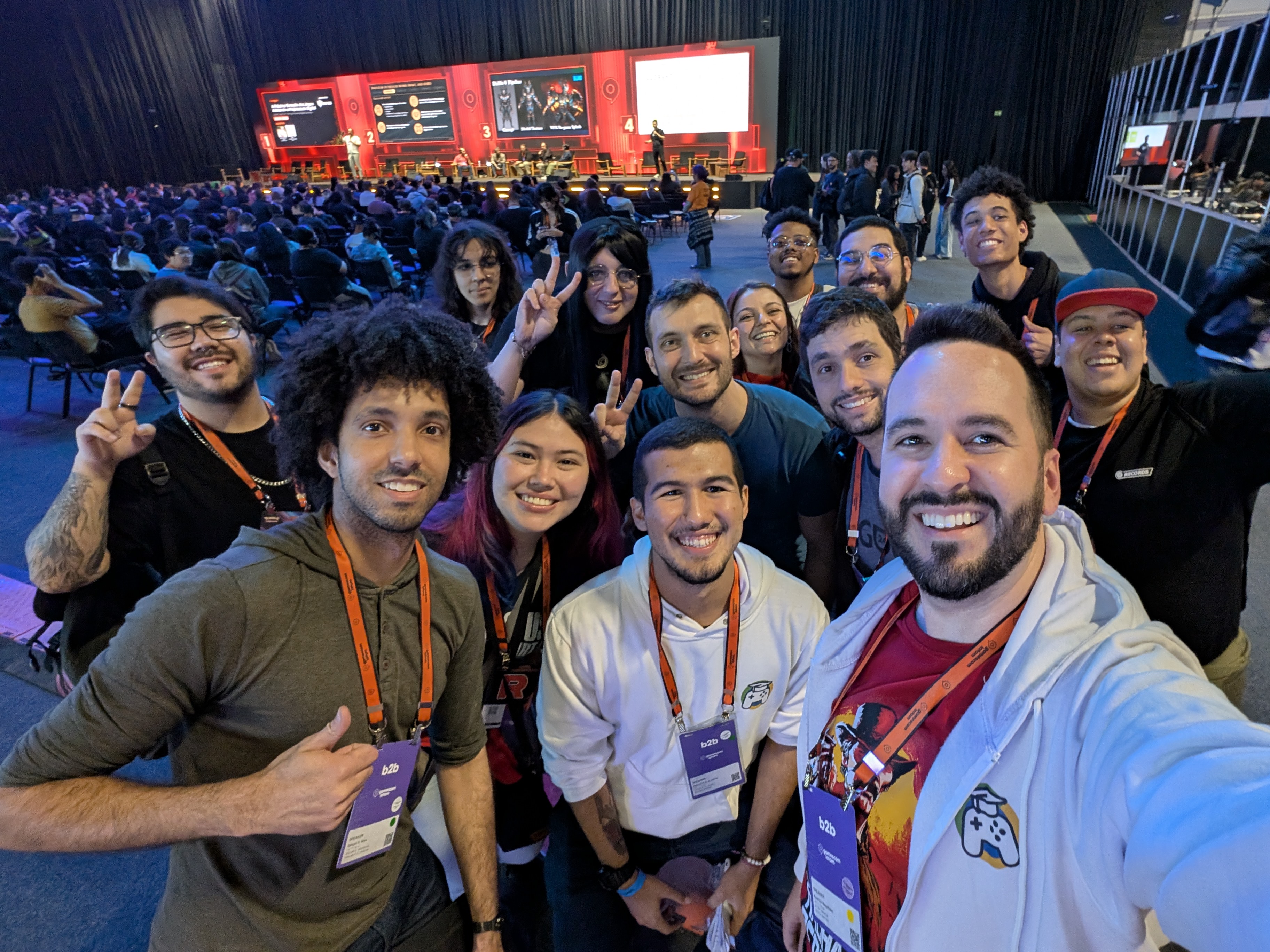 Luís Daher with Mentorias Games Brasil participants